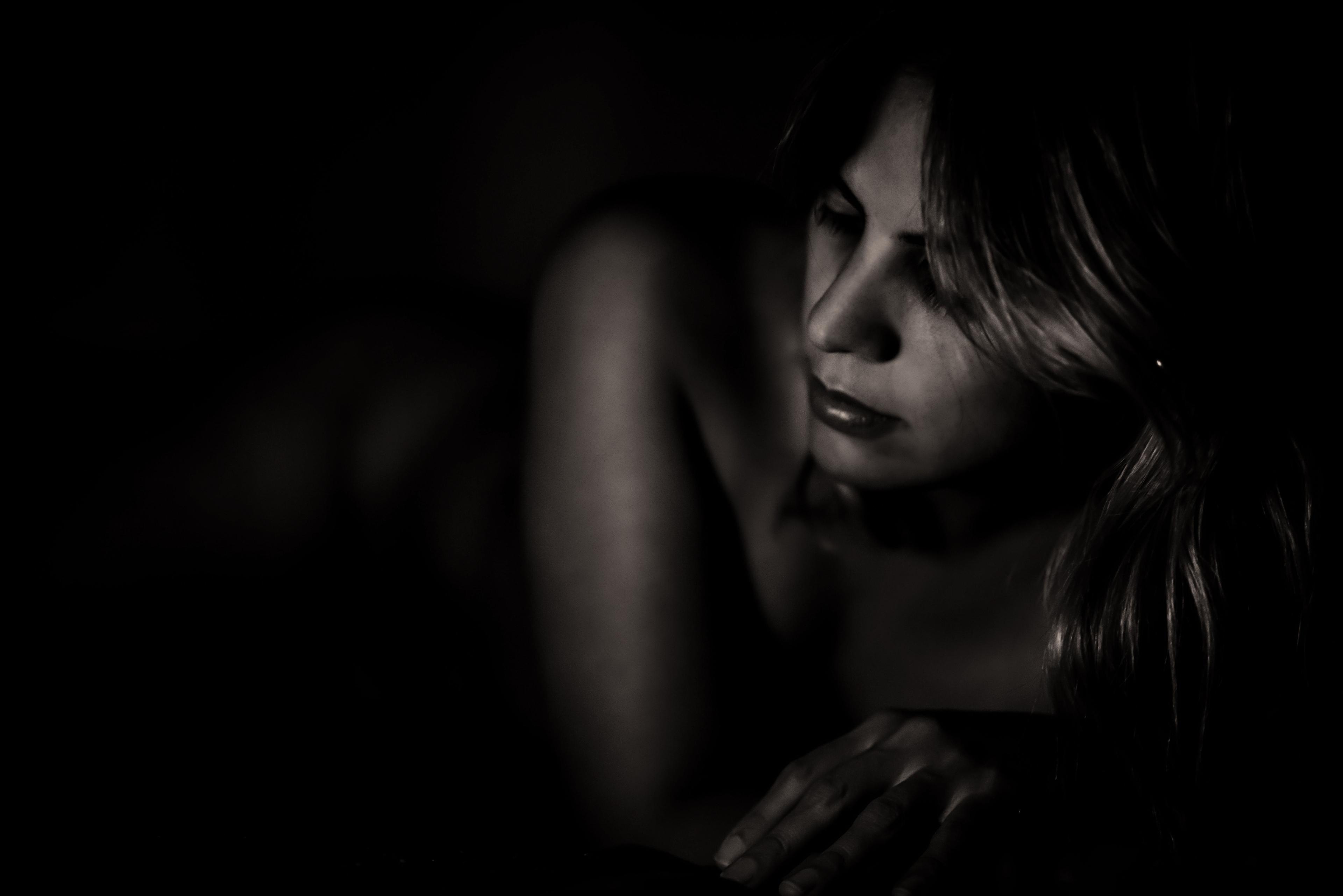 Adult lifestyle imagery accompanying Pretoria nightlife planning advice